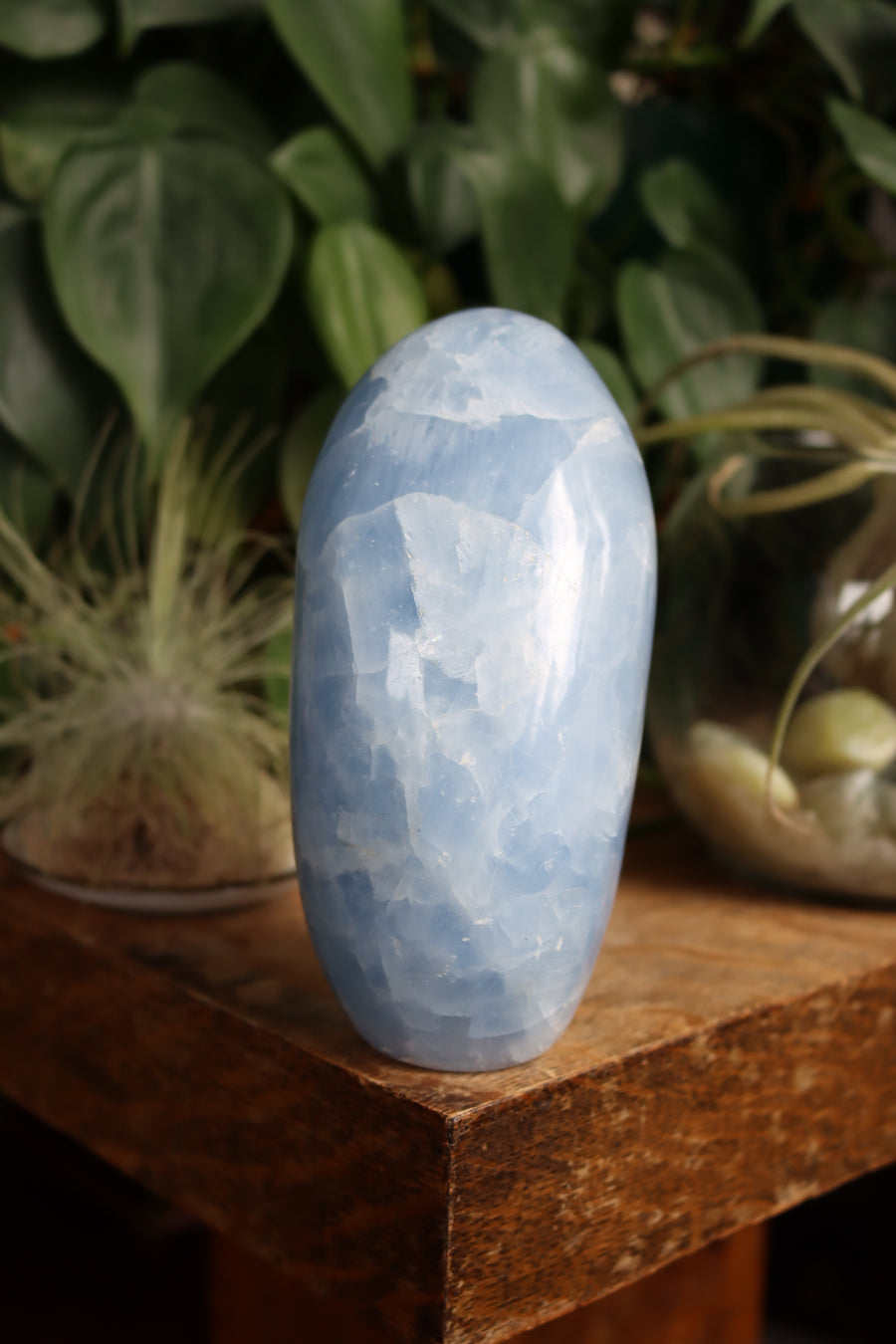 Blue calcite free form 1