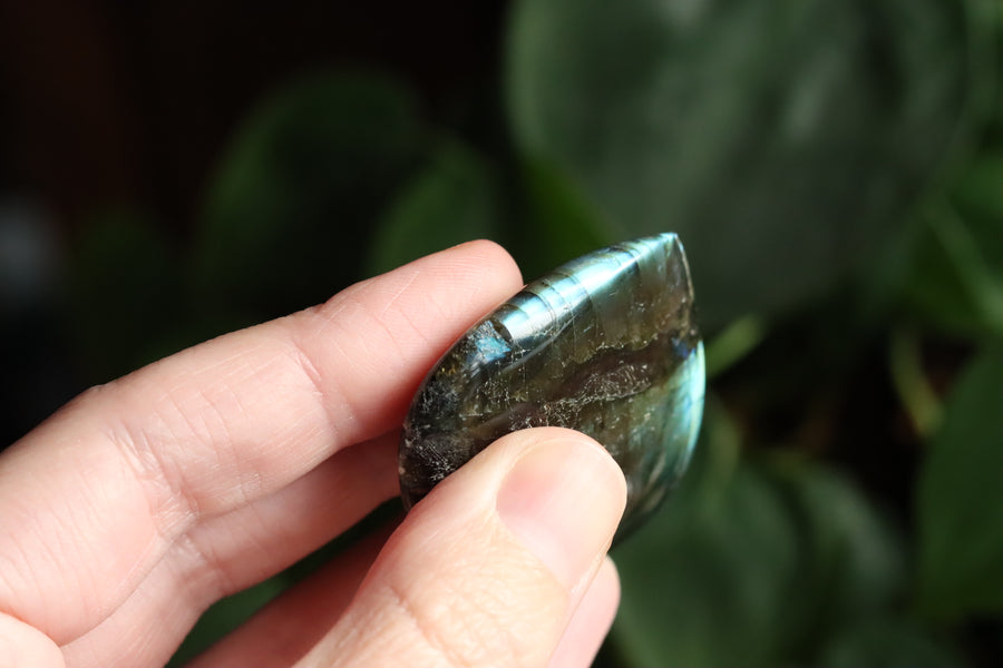 Labradorite heart 13