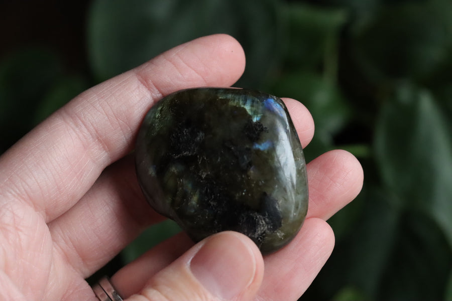 Labradorite heart 17