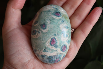Ruby in fuchsite and kyanite pocket stone 4