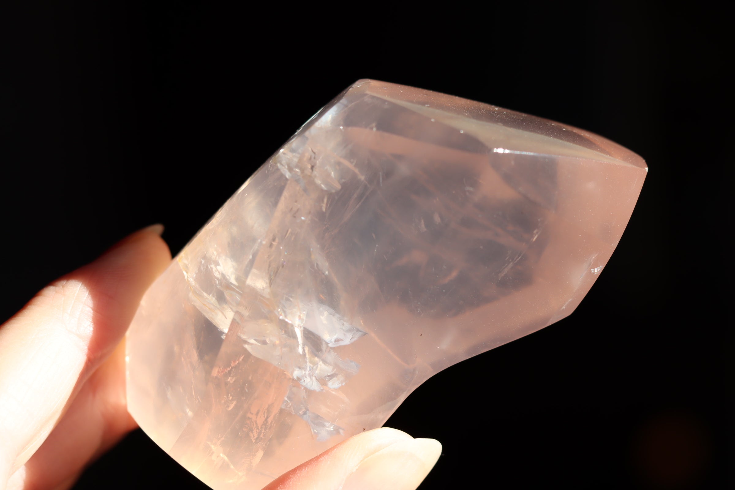 Rose quartz free form from Mozambique 15