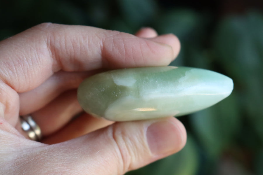 Pistachio calcite heart 2
