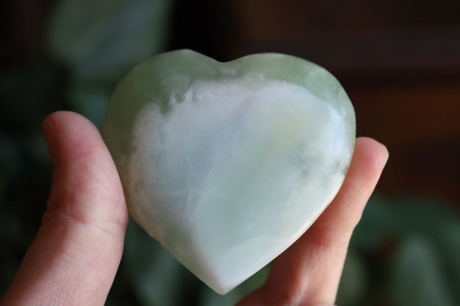 Pistachio calcite heart 2