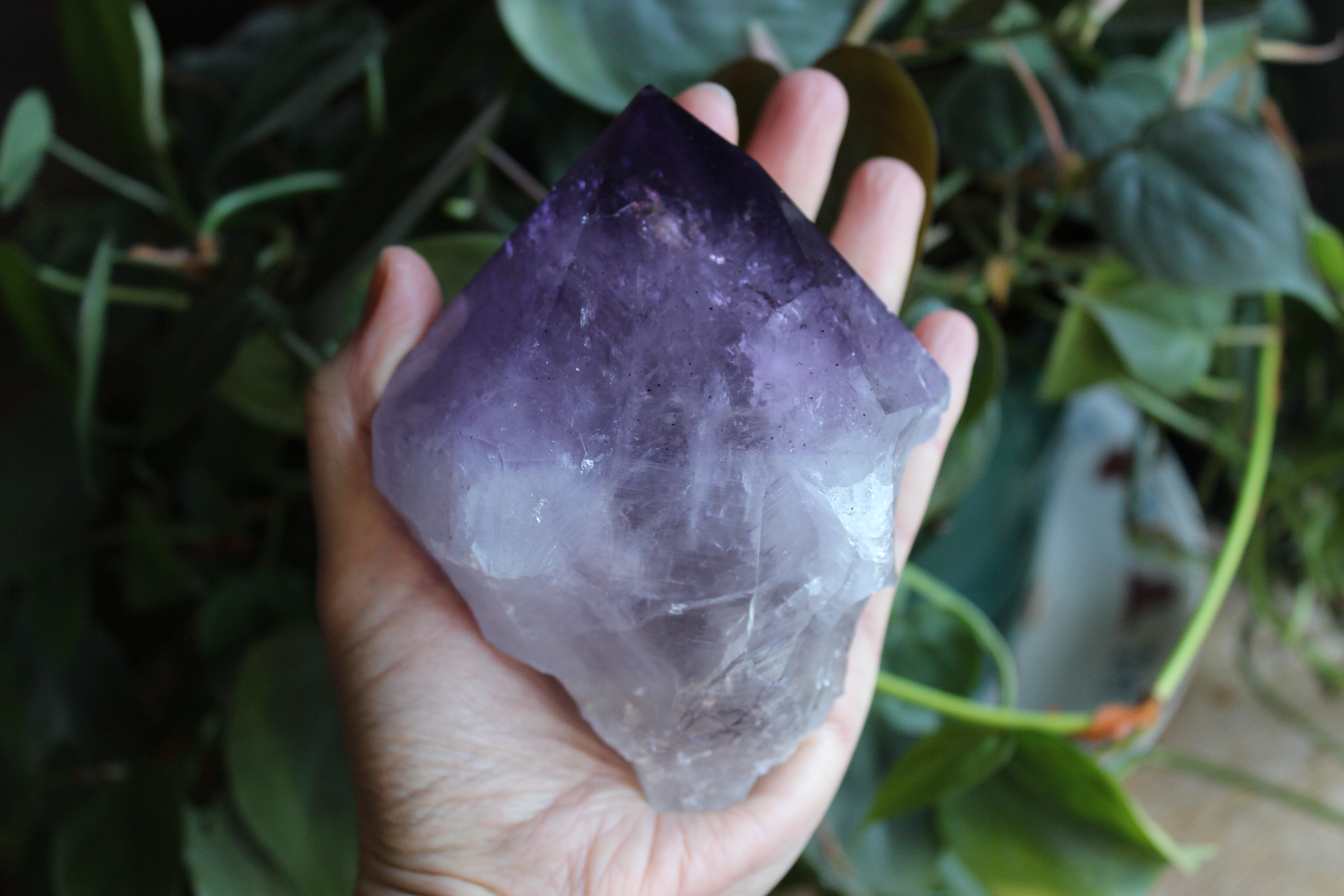 Large amethyst point 1, new