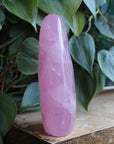Rose quartz free form 1, new