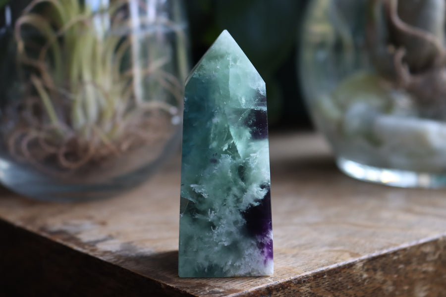 Fluorite tower with calcite snowflakes 6