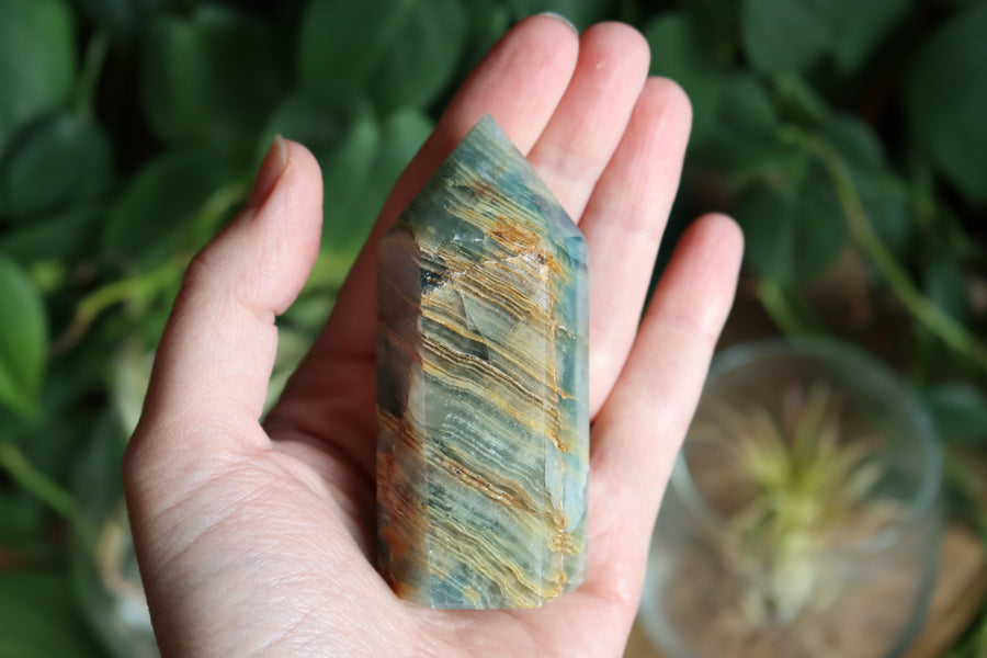 Blue onyx/aquatine lemurian calcite tower 1