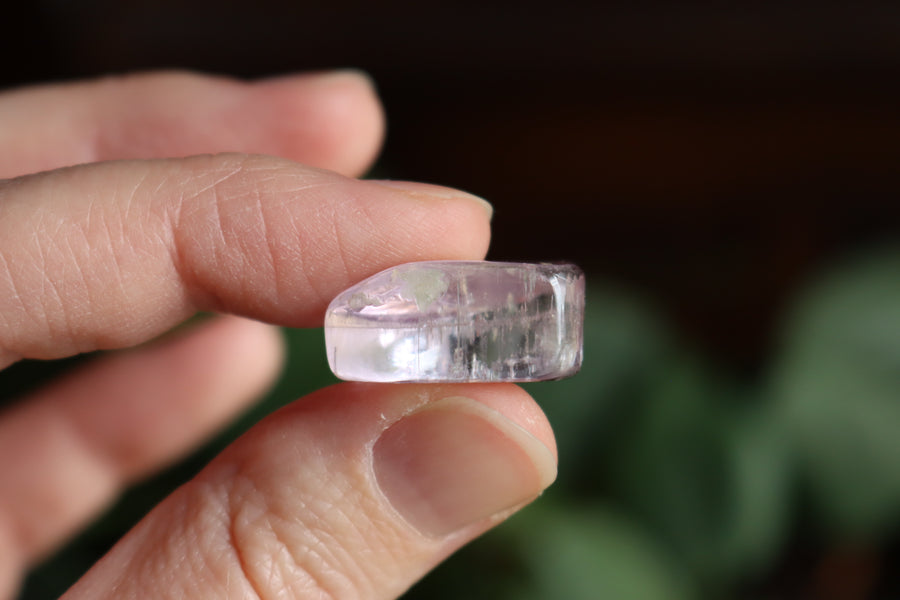 Polished pink kunzite 4