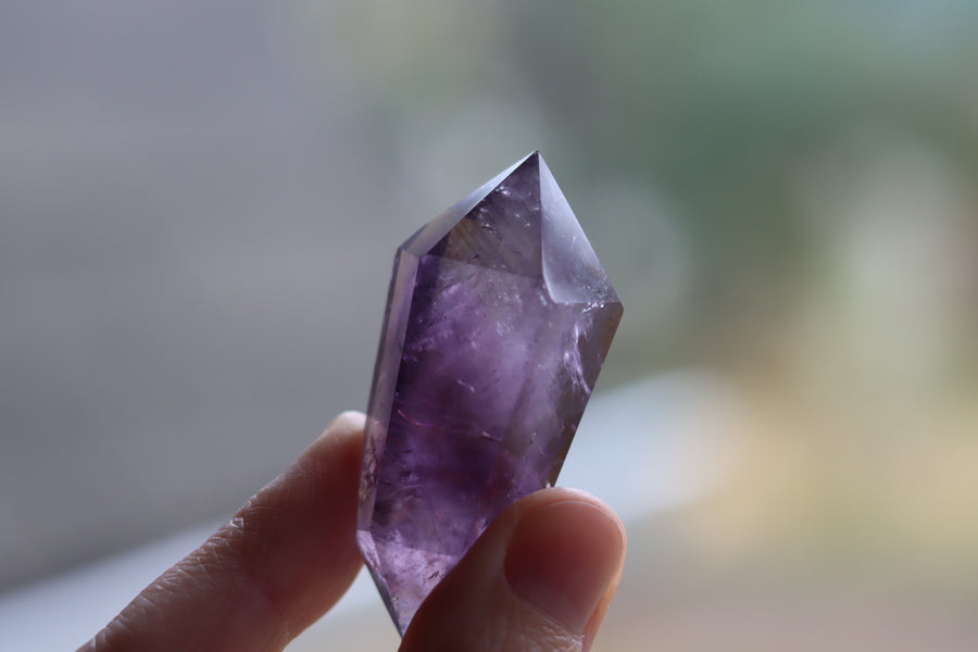 Double terminated amethyst point 2