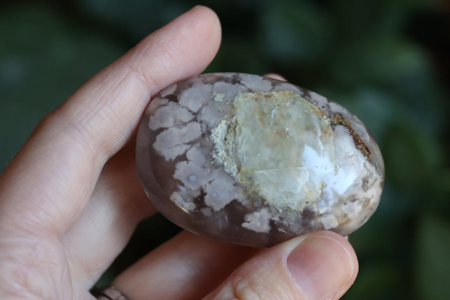 Flower agate pocket stone 10