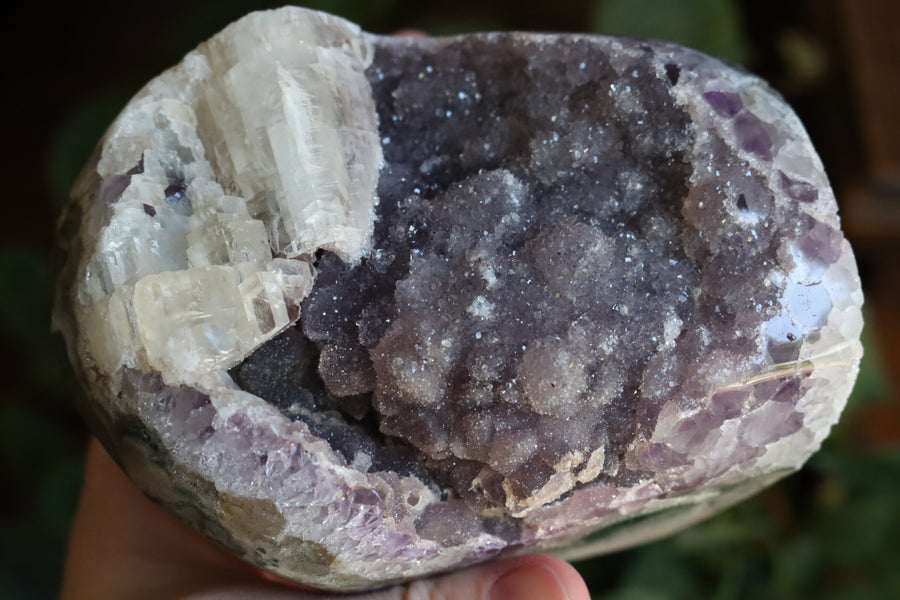 Amethyst cut base with calcite 4