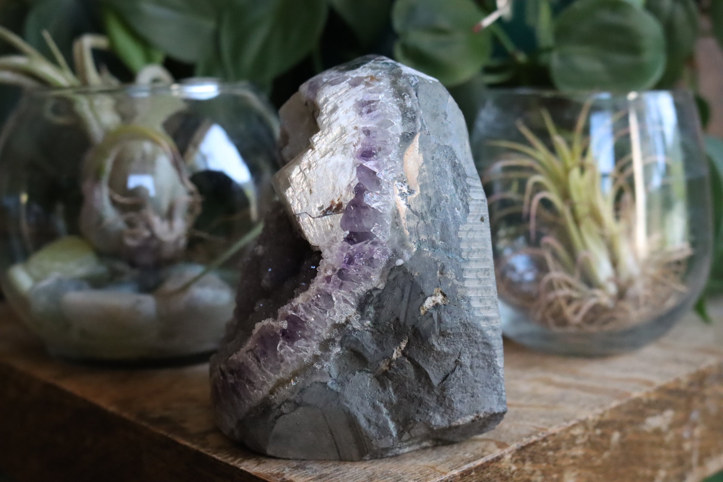 Amethyst cut base with calcite 4