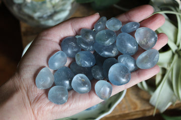 Celestite tumbled stone