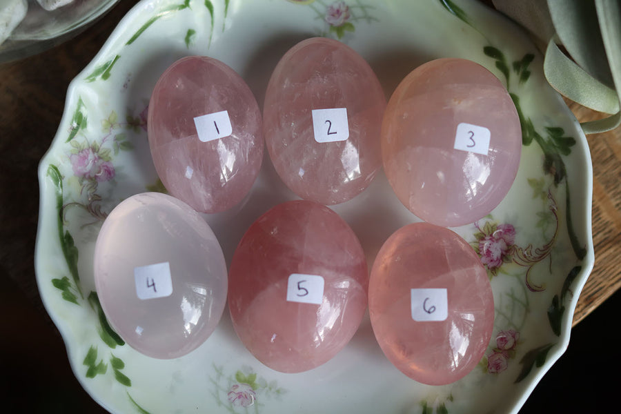 Rose quartz pocket stone