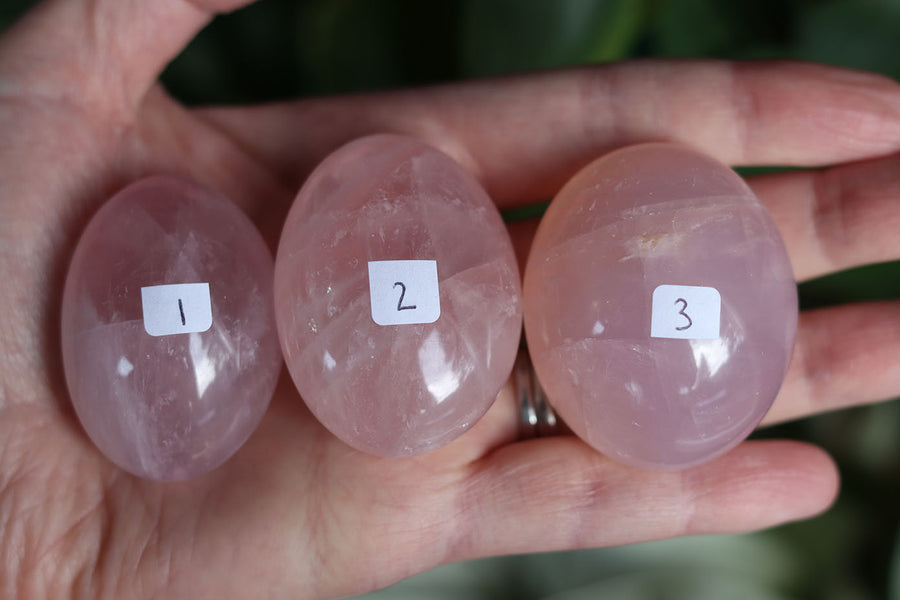 Rose quartz pocket stone