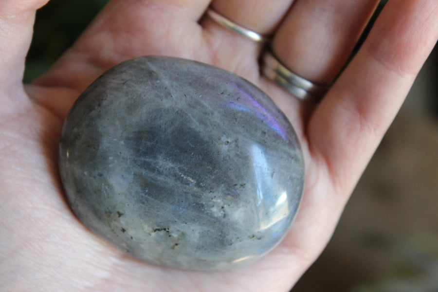 Labradorite pocket stone 6