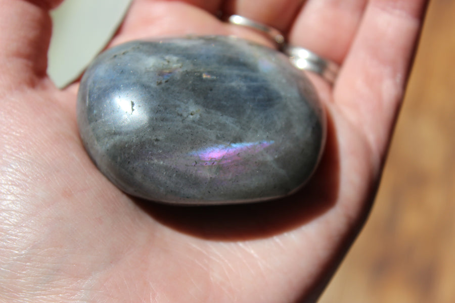 Labradorite pocket stone 6