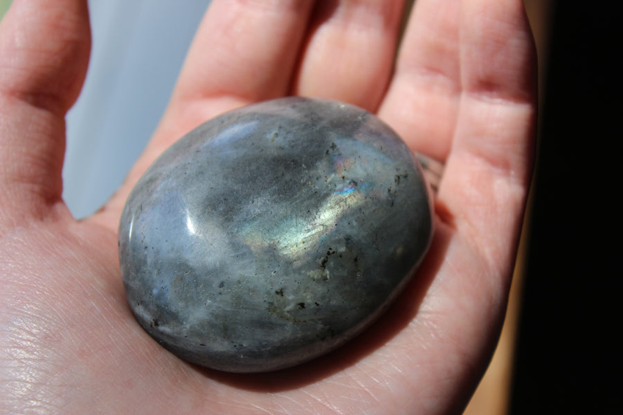 Labradorite pocket stone 6