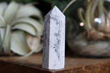 Howlite tower 3