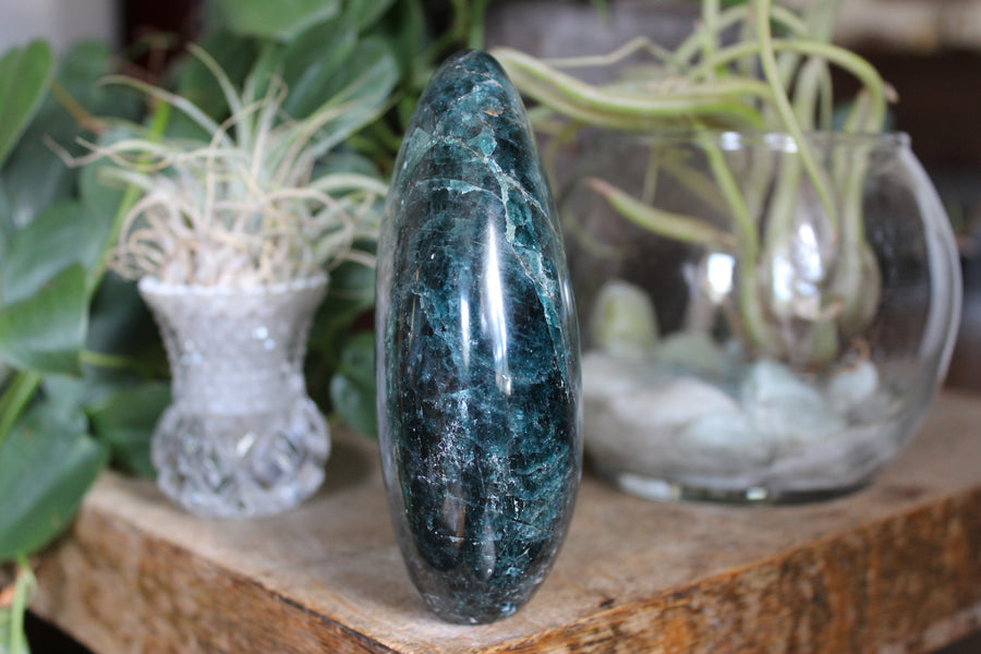 Green/teal apatite free form 5