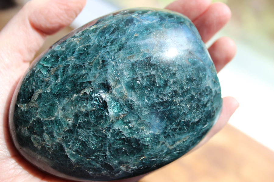 Green/teal apatite free form 6