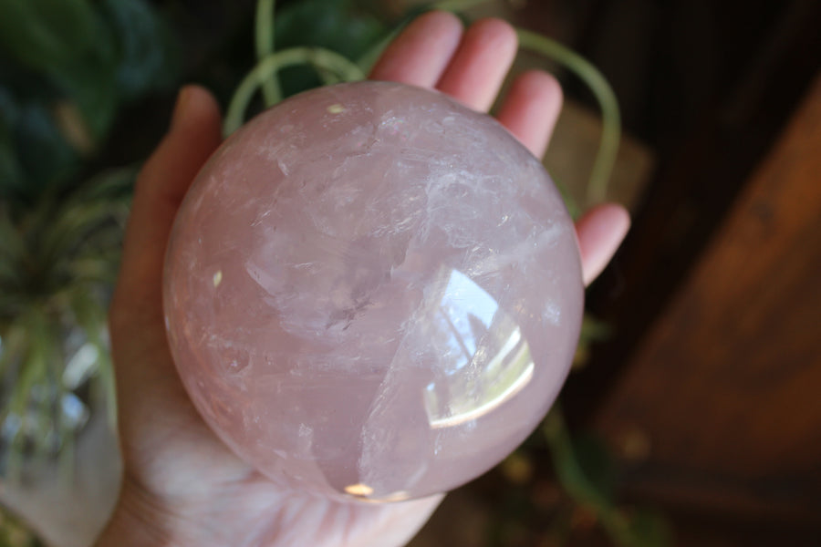 Rose quartz sphere 1