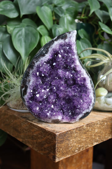 Amethyst cluster flame 9