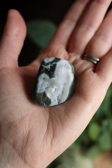 8th vein ocean jasper tumbled stone 6