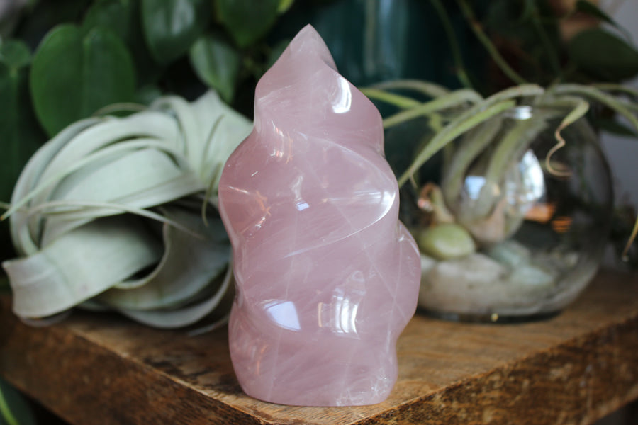 Rose quartz flame 3