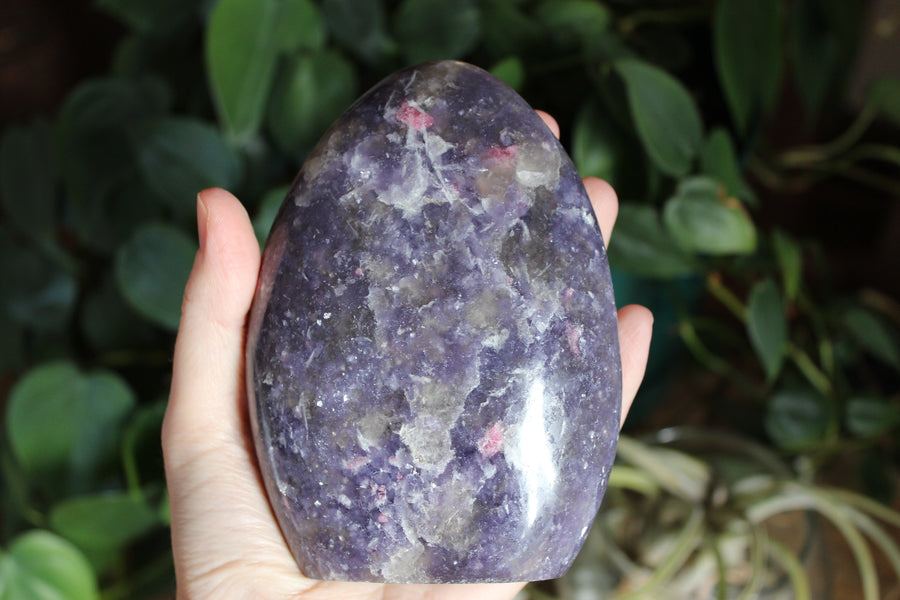 Lepidolite free form 3