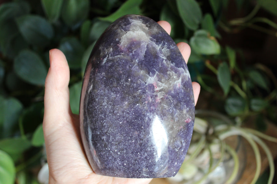 Lepidolite free form 3