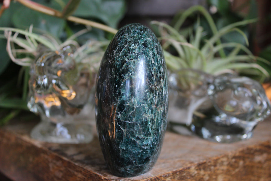 Green/teal apatite free form 2