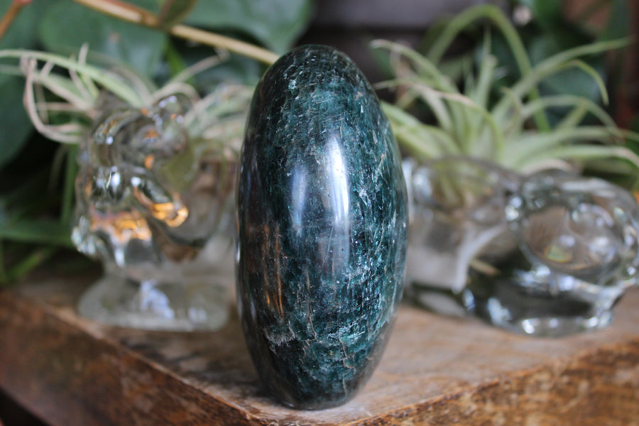 Green/teal apatite free form 2