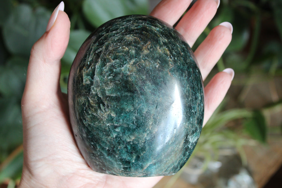 Green/teal apatite free form 2