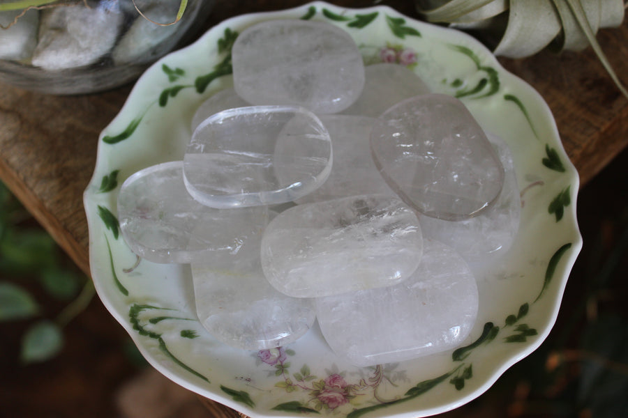 Quartz pocket stone