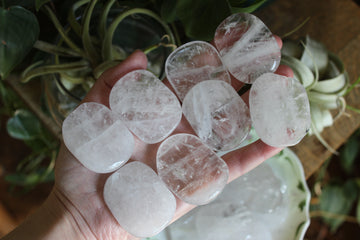 Quartz pocket stone