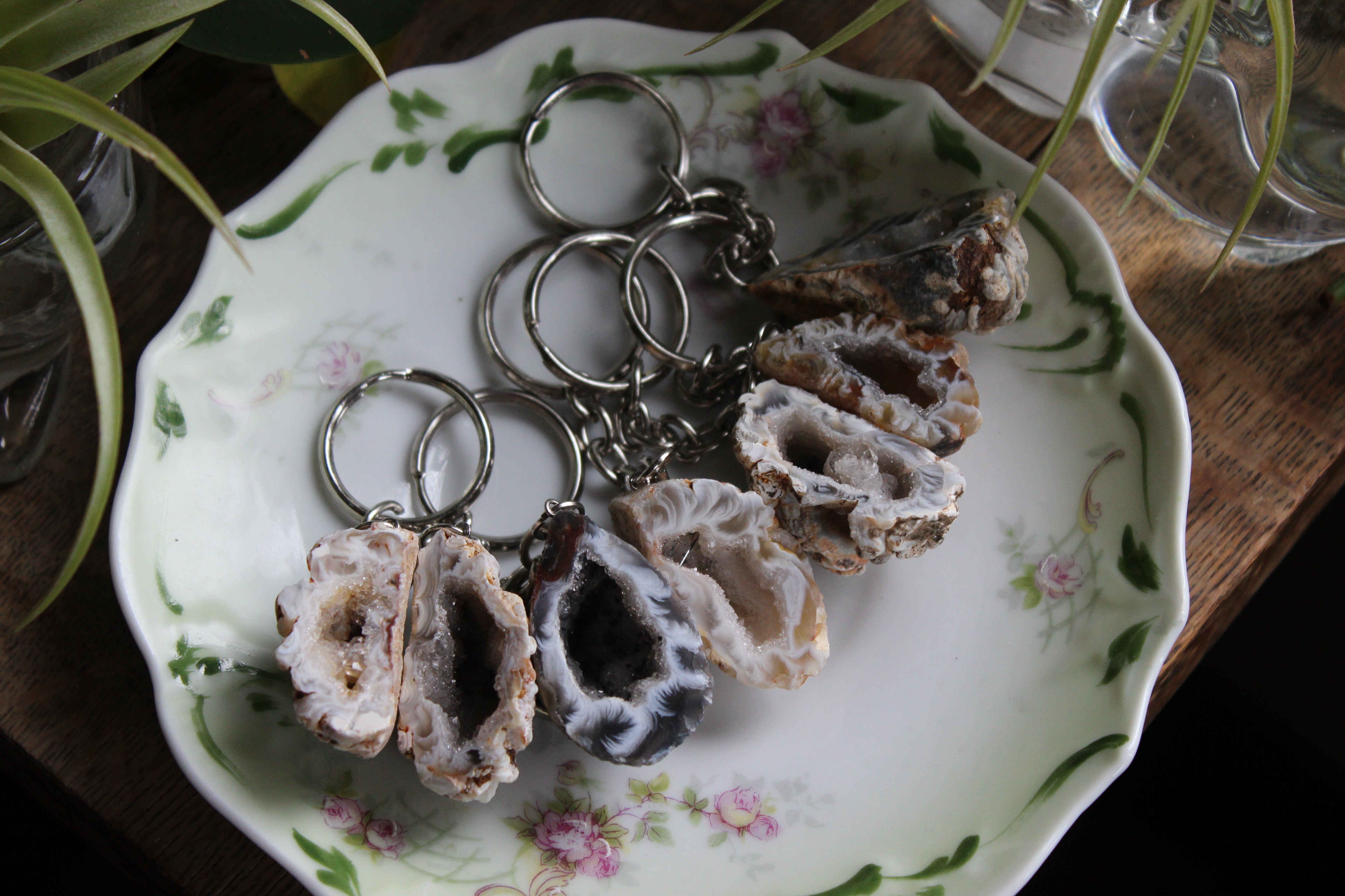 Oco geode half keychain